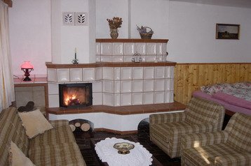 Češka Chata Louňovice pod Blaníkem, Eksterier